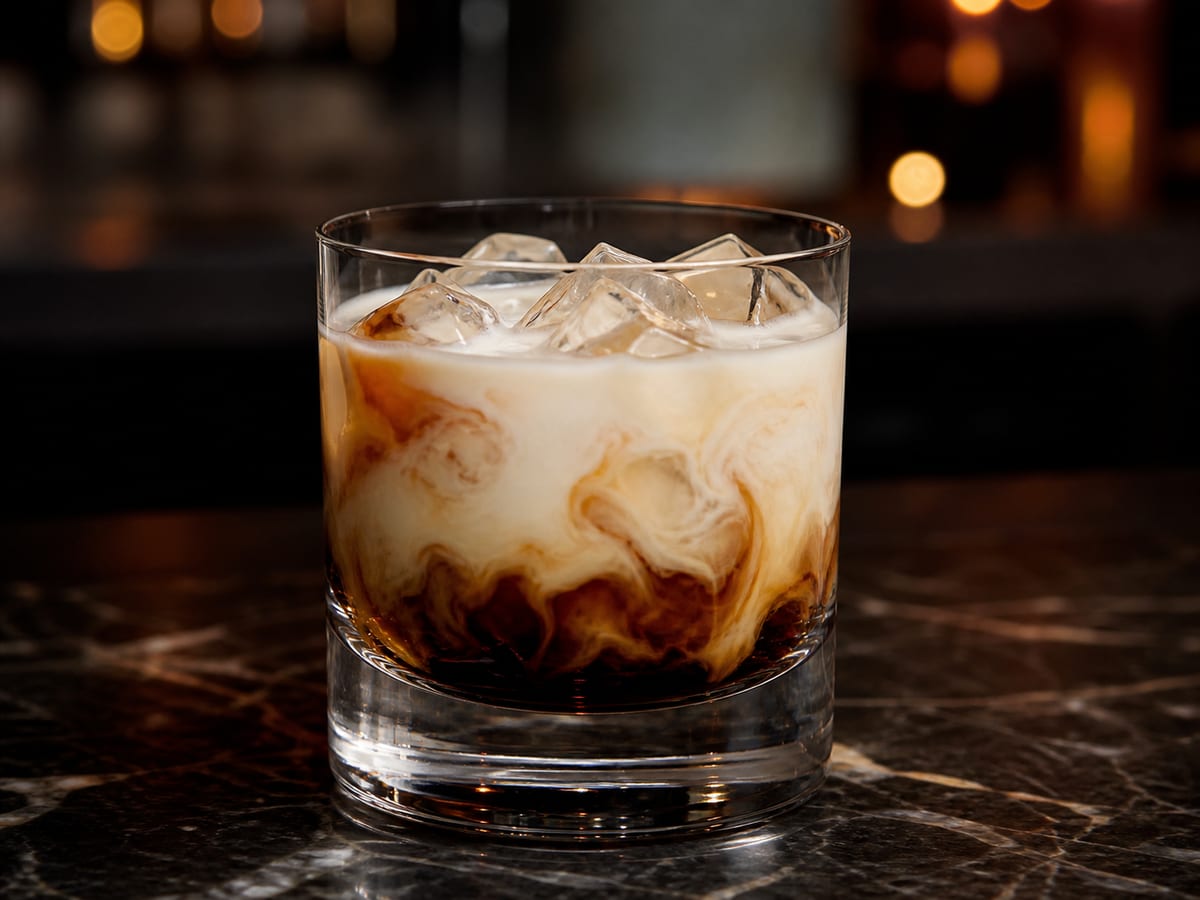 Ruso Blanco con crema y licor de café